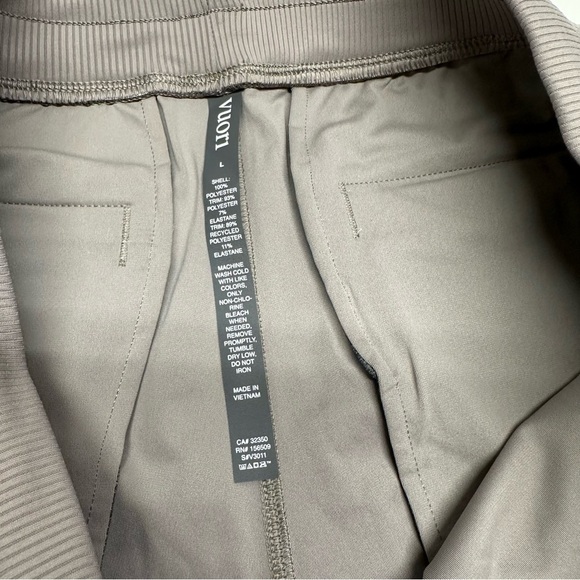 Vuori Men's Tan Flat Front meta easy Shorts size L NWOT - Picture 5 of 11